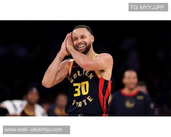 库里背靠背狂砍42分与35分创历史最老后卫得分新高 库里背靠背狂砍42分与35分创历史最老后卫得分新高